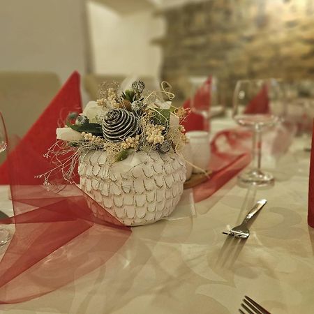 Hotel U Mesta Prahy Náchod Екстериор снимка