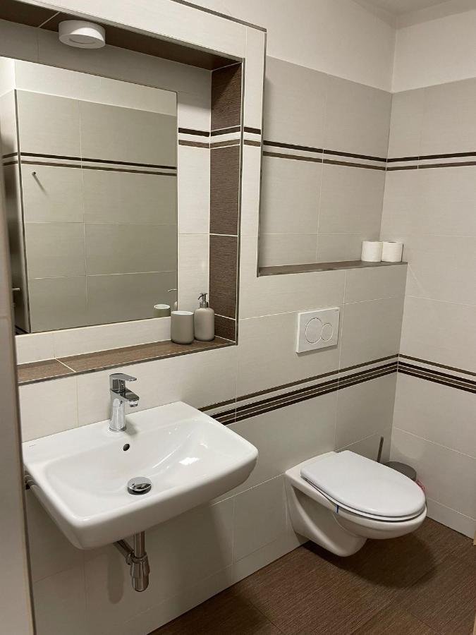 Hotel U Mesta Prahy Náchod Екстериор снимка