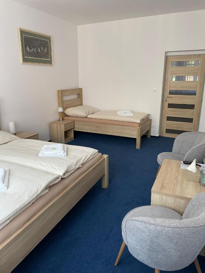 Hotel U Mesta Prahy Náchod Екстериор снимка