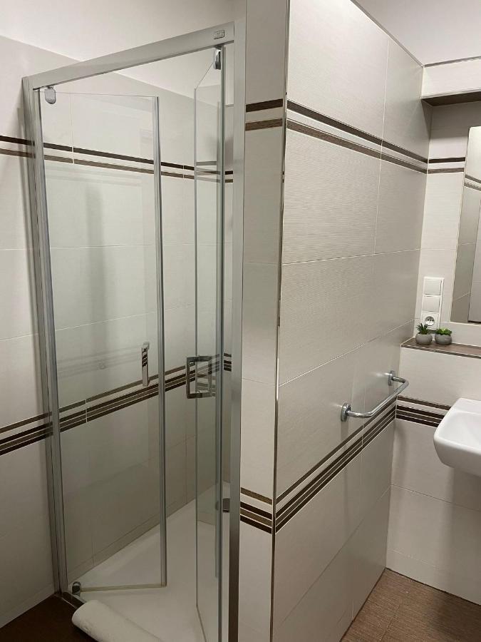 Hotel U Mesta Prahy Náchod Екстериор снимка