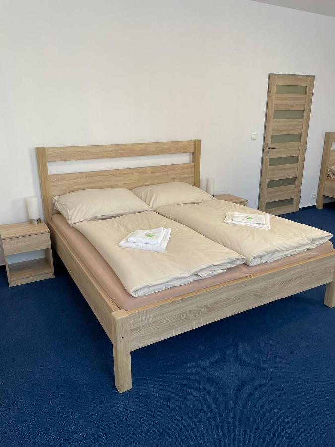 Hotel U Mesta Prahy Náchod Екстериор снимка